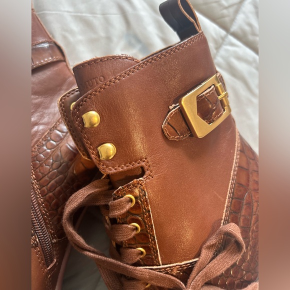 COPY - Vince Camuto Elnoah Women's Boots - Picture 5 of 11